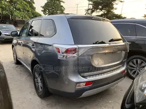 Mitsubishi Outlander 2015 Gray