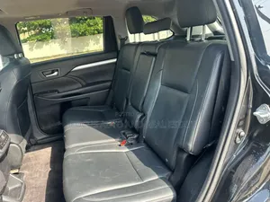 Toyota Highlander 2016 Black