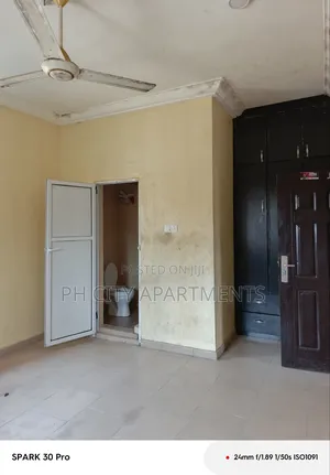 3bdrm Block of Flats in Shell Cooperative, Port-Harcourt for rent