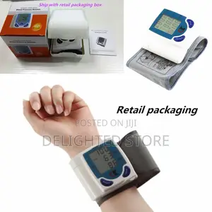 Battery-operated Wrist Blood Pressure Monitor