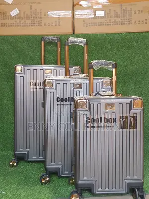 Luxury Set of 3 Aluminum Traveling Luggage