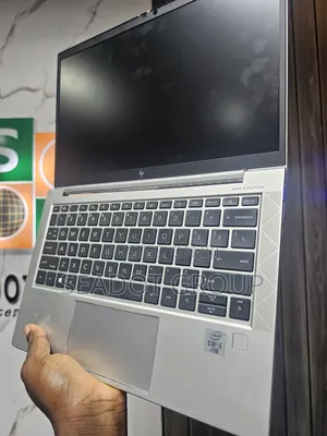 Laptop HP EliteBook 830 G7 16GB Intel Core I5 SSD 256GB