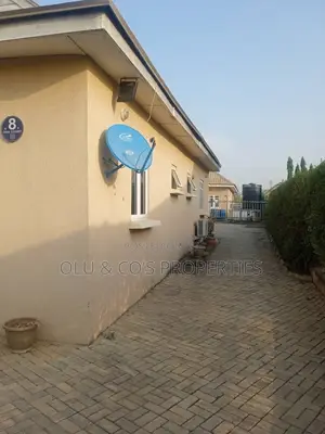 3bdrm Bungalow in Von Garden City, Lugbe District for rent