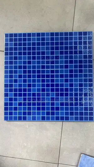 33x33 Spanish Swimming Pool 9p