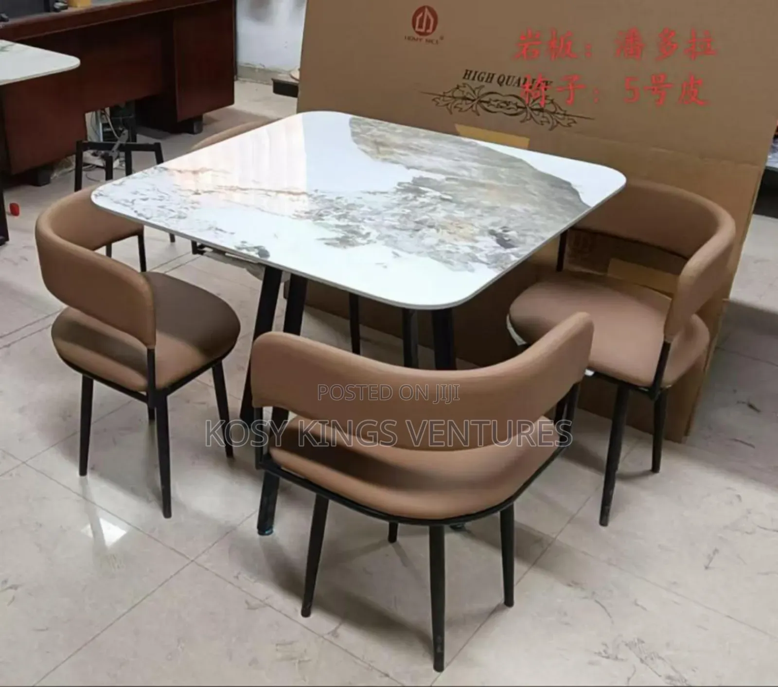 Luxurious Dining Set Four Seater