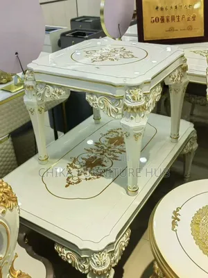 Royal Centre Table With 2 Stools