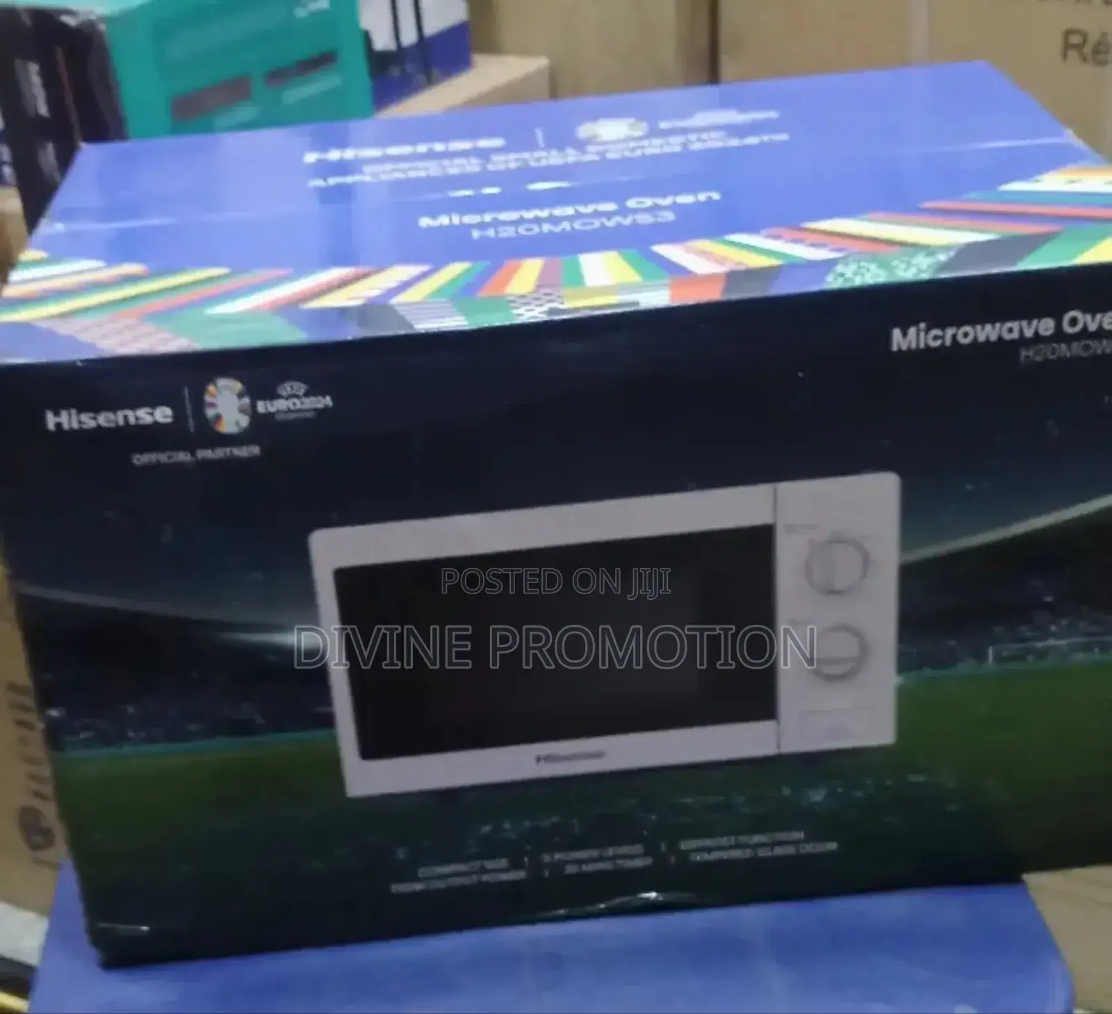 20 Liters Hisense Microwave, White Color.