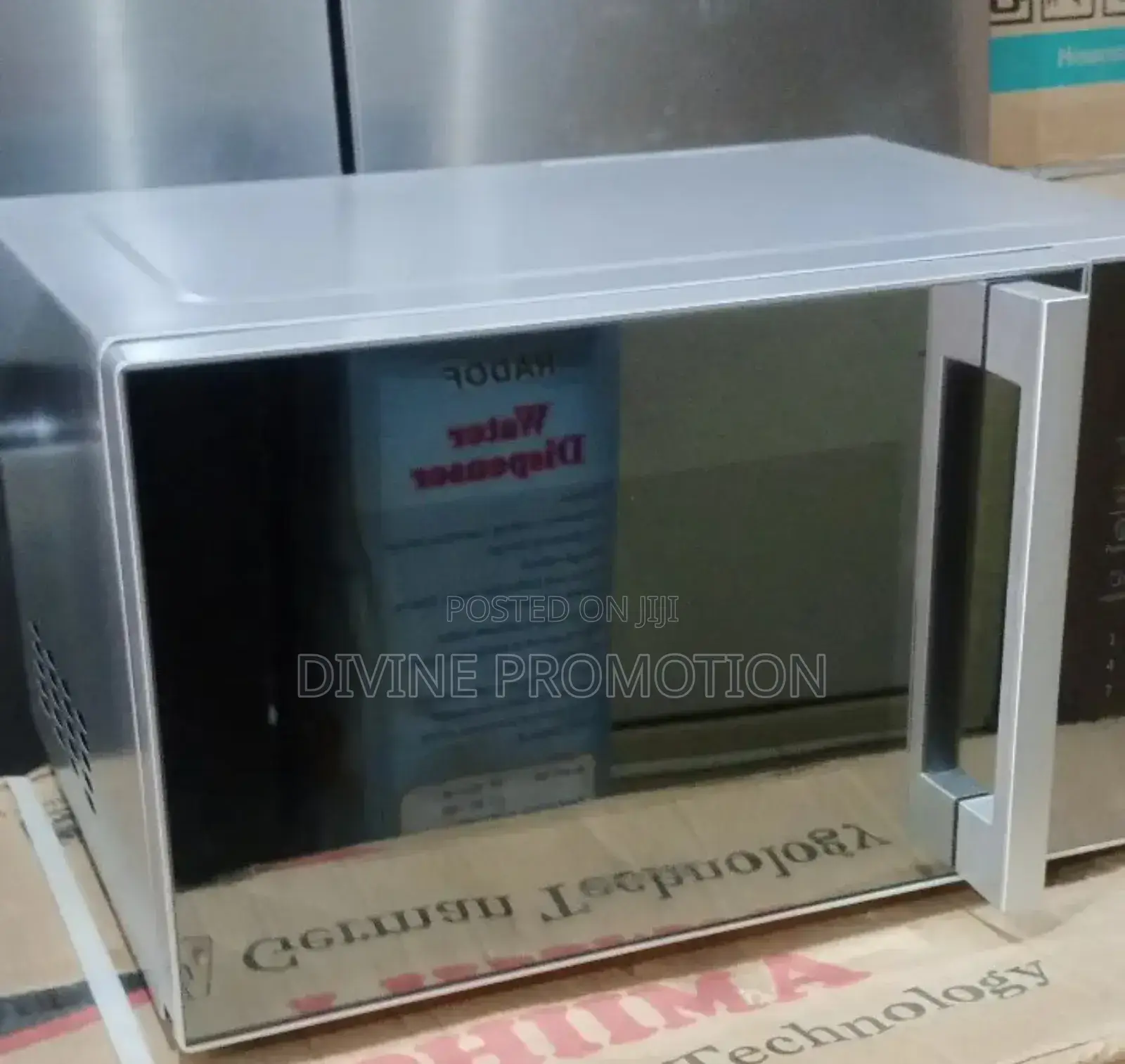 Hisense Microwave Mirror Face, 26 Liters, Silver Color