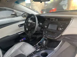 Toyota Avalon XLE Premium 4dr Sedan (3.5L 6cyl 6A) 2015 Gray