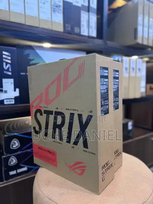 New Laptop Asus ROG Strix G16 G614 16GB Intel Core I9 SSD 1T