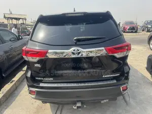 Toyota Highlander 2015 Black