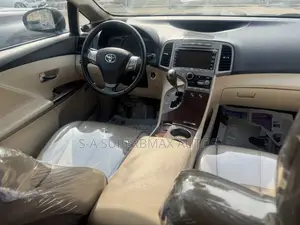 Toyota Venza AWD 2010 Blue