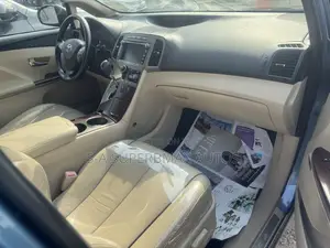 Toyota Venza AWD 2010 Blue