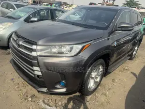 Toyota Highlander 2018 Gray