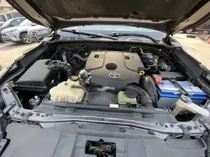 Toyota Hilux SR5 4x4 2017 Gray