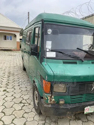 Mercedes-Benz V-Class 2000 Green