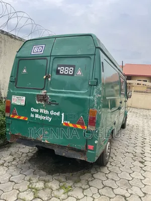 Mercedes-Benz V-Class 2000 Green