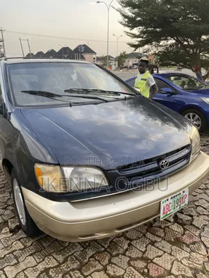 Toyota Sienna XLE 2001 Gray