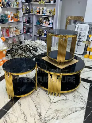 Imported Luxury Quality Centre Table With Tamper Glass Top