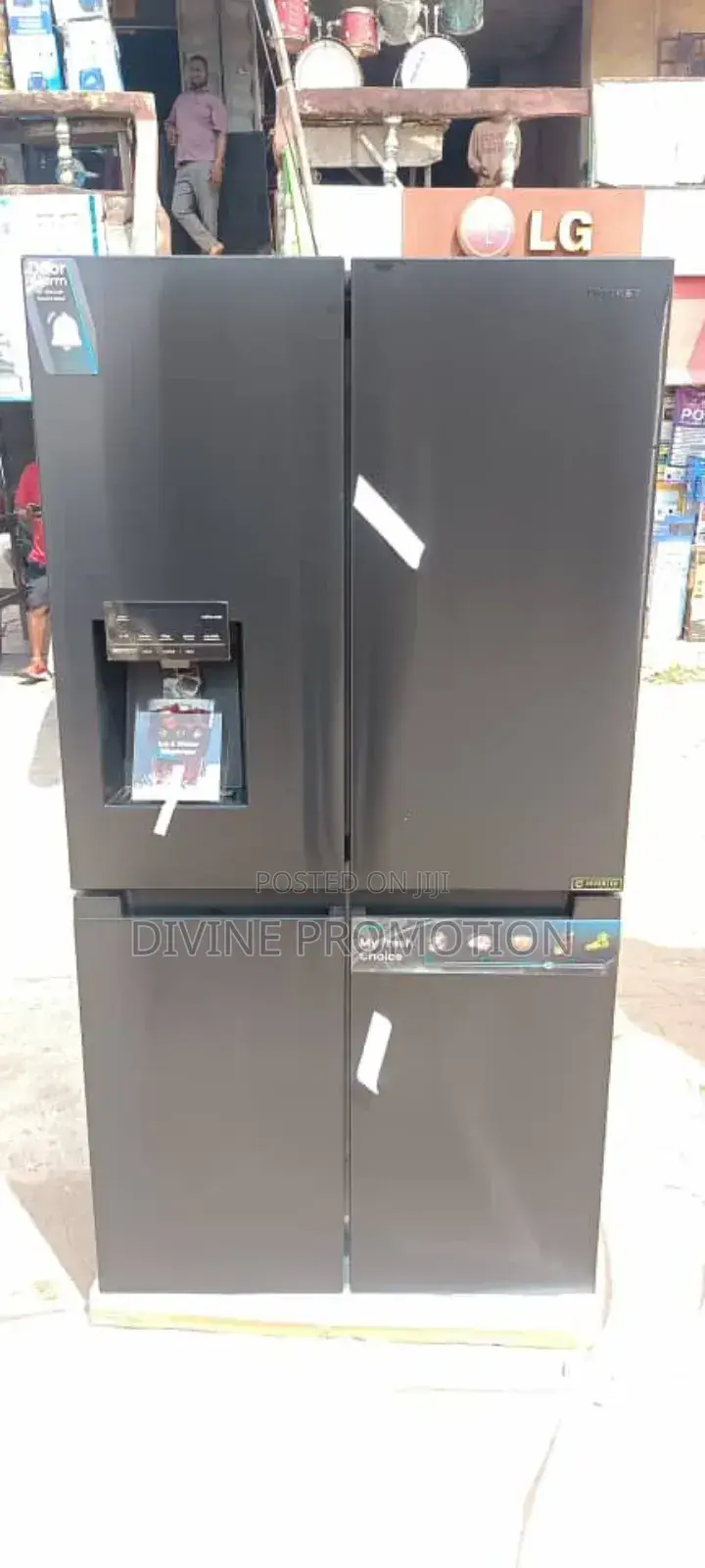 Hisense Side by Side Refrigerator, 4 Doors, Ice Crusher