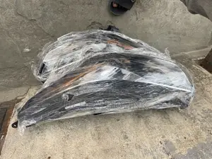 Headlight Highlander 2020 Available as Seen