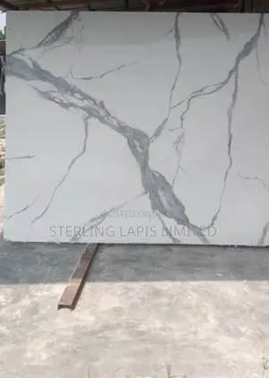 White Patterned Marble Quartz Slab