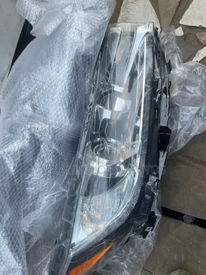 Set Head Lamp Toyota Highlander 2018