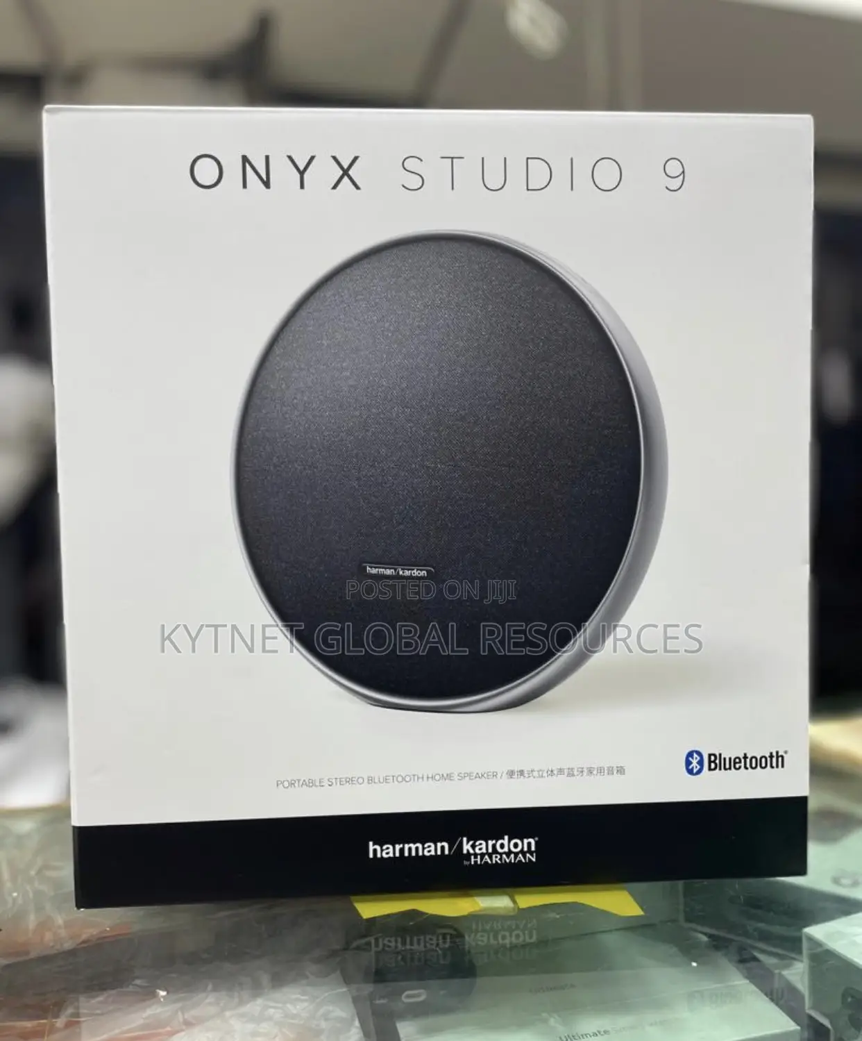 Onyx Studio 9