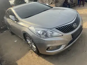 Hyundai Grandeur 2.2 CRDi 2012 Silver