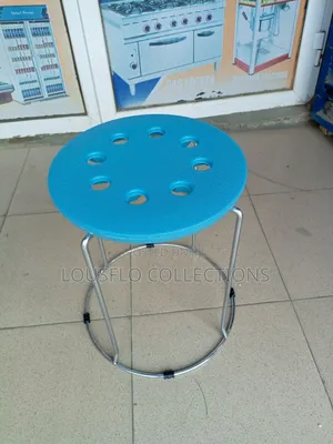 Quality Plastic Stood With Stainless Leg
