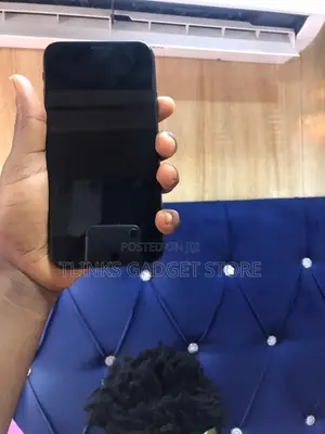 Apple iPhone X 64 GB Black