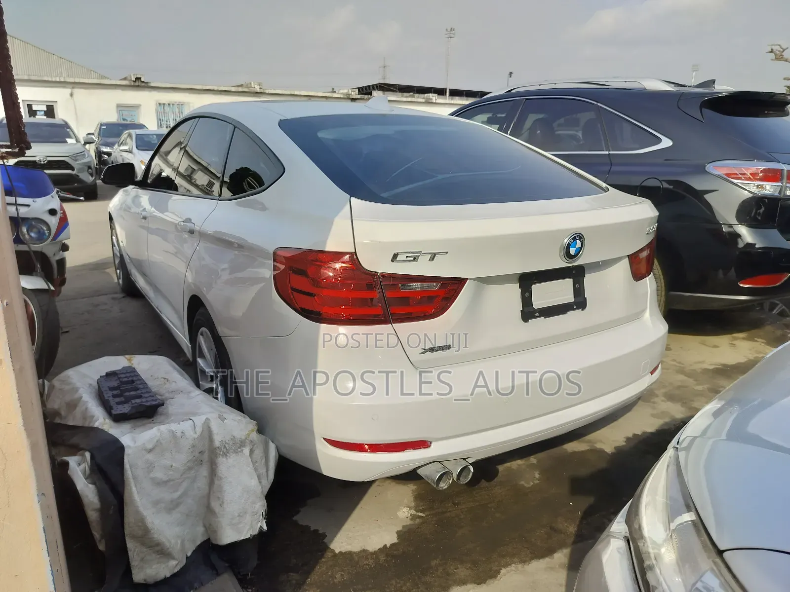 BMW 323i 2014 White