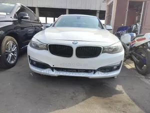 BMW 323i 2014 White