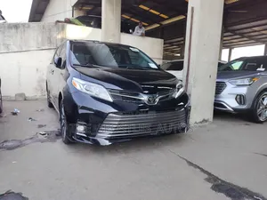 Toyota Sienna Limited (3.5L 6cyl 8A) 2018 Black