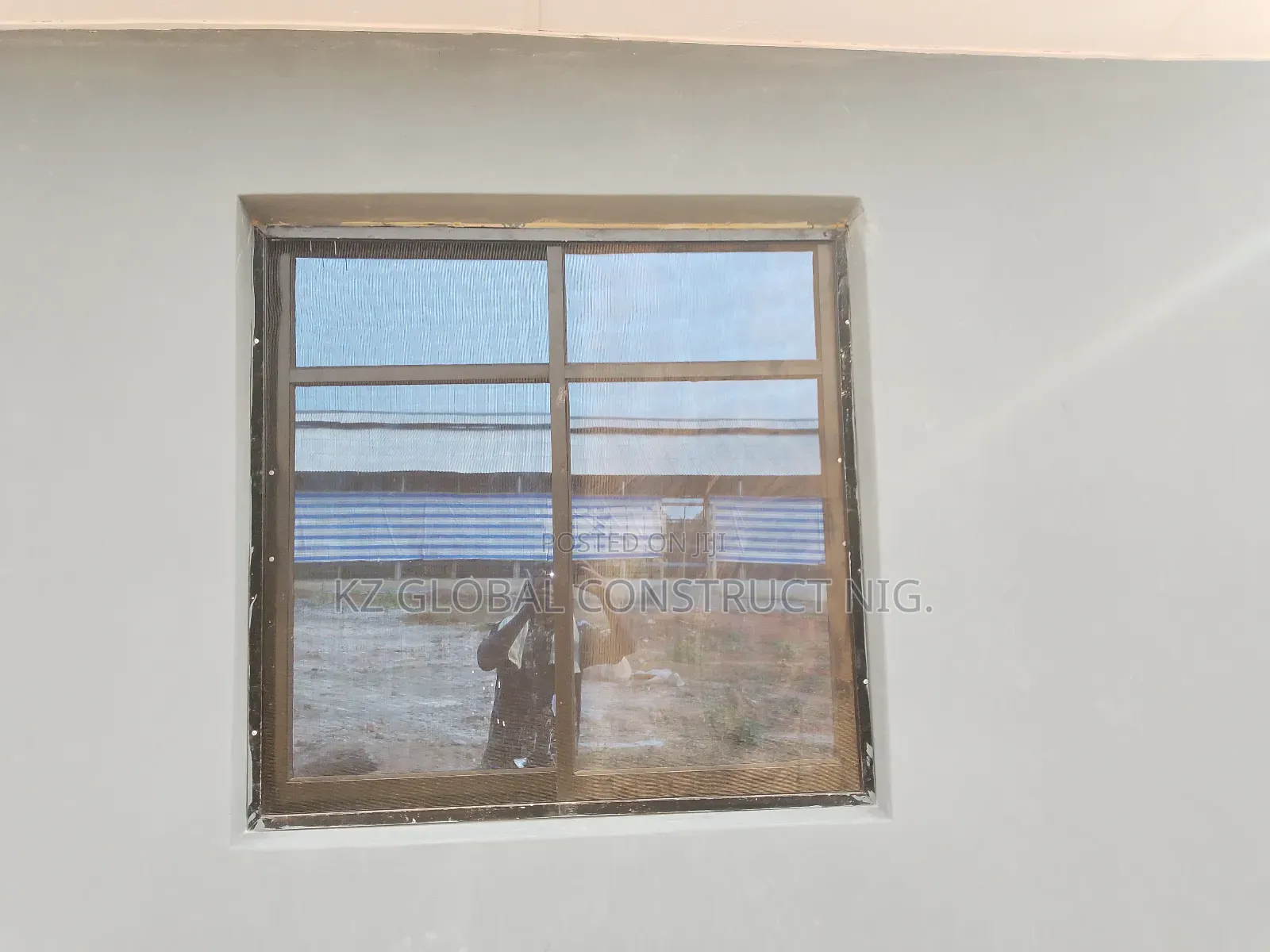 Aluminum Sliding Window With Permanent Back Net
