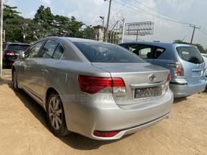 Toyota Avensis 2014 Silver