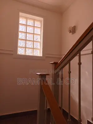 4bdrm Townhouse / Terrace in Maitama for rent