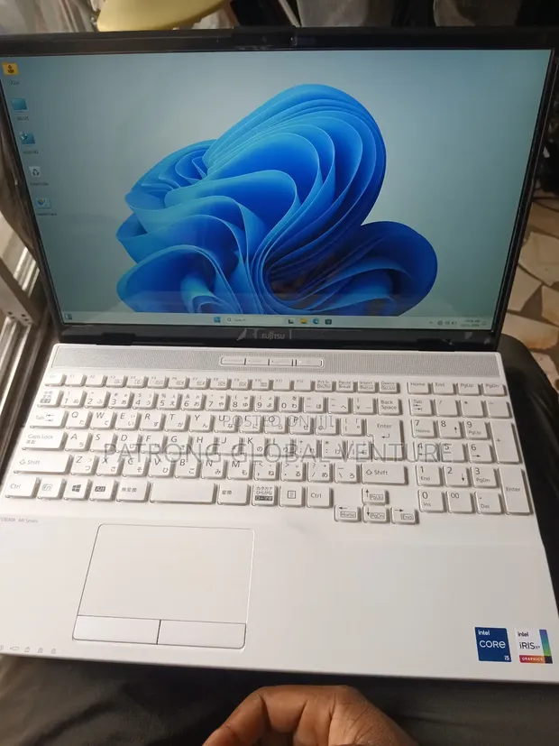 【美品】LIFEBOOK新品SSD512GB AH56/D1 Corei7 LIFEBOOK 2019年モデルFMV AH56/D1 Win11Pro 15.6インチFHD