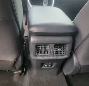 Toyota RAV4 XLE AWD 2020 Red