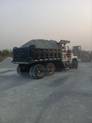 Iron Black Chippings and Granite