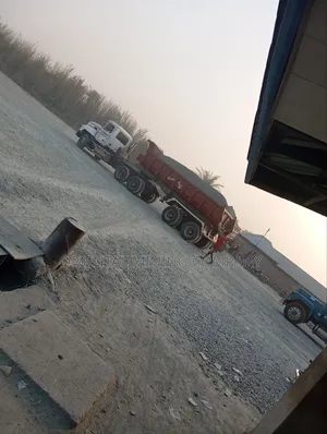 Iron Black Chippings and Granite