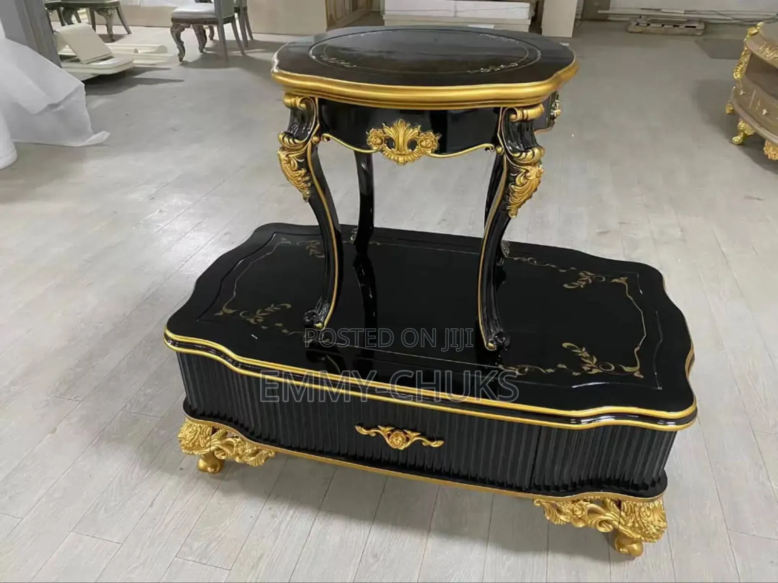 King Center Table With Side Stool