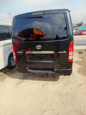 Photo - Toyota HiAce 2009 White