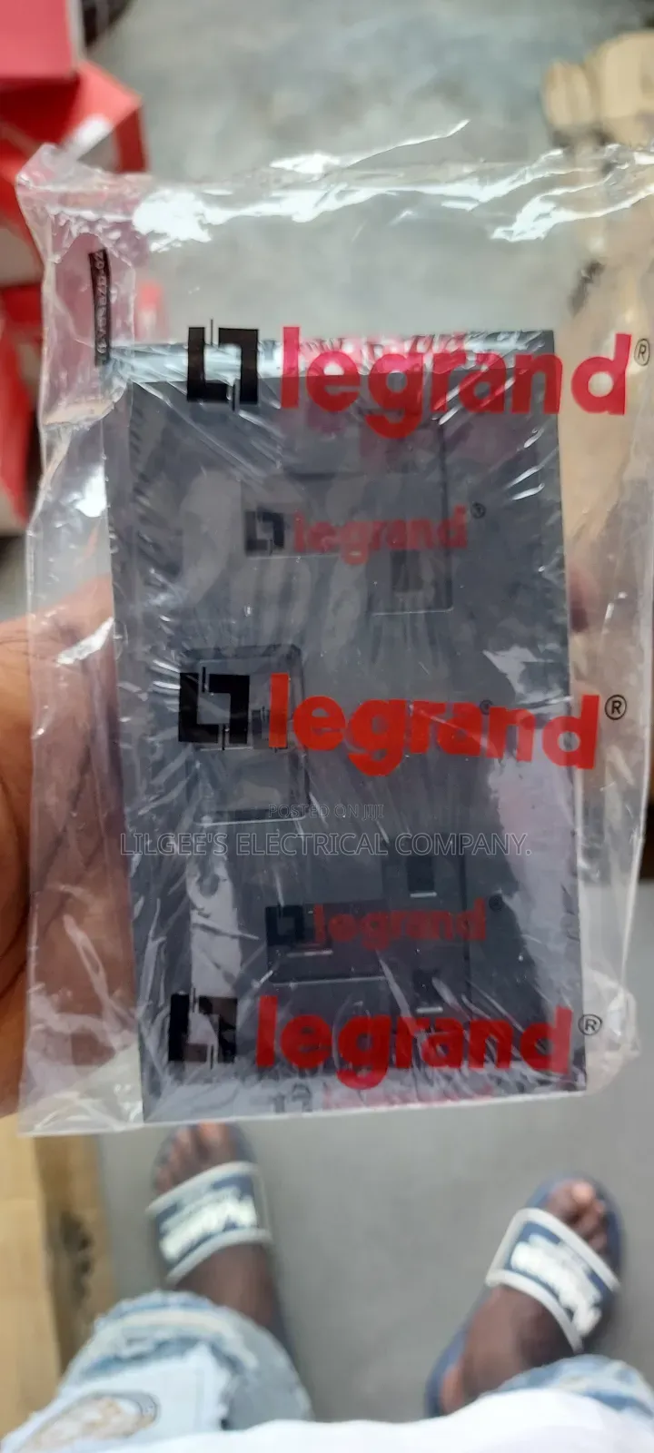 Legrand 13 Amps Double Socket Black