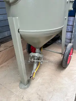 Clemco Sandblasting Pot 200ltrs