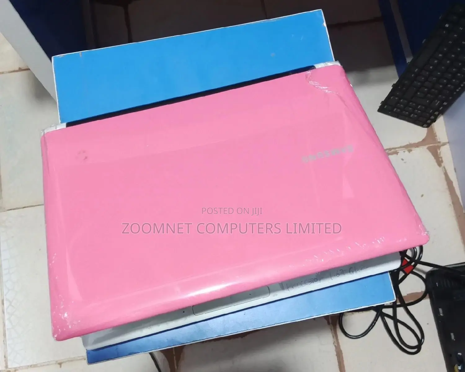 Laptop Samsung 2GB Intel HDD 250GB