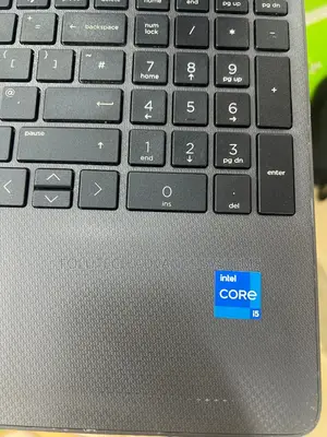 Laptop HP 250 G10 8GB Intel Core i5 SSD 256GB
