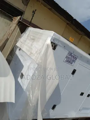Automatic 200kva Soundproof Perkins Generator