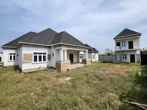 Photo - 5bdrm Bungalow in Iyana Ajia, New Ife for sale