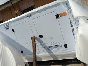 Silent-Running 200kva Soundproof Perkins Generator